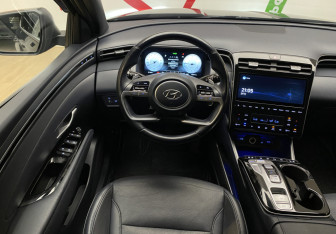 Подержанный автомобиль Hyundai Tucson 2021 года (13 фото)
