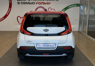 Подержанный автомобиль Kia Soul 2019 года (5 фото)