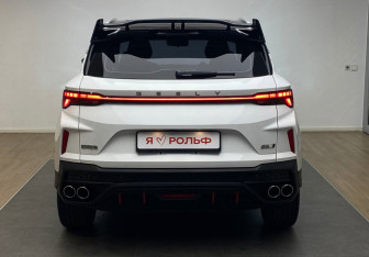 Подержанный автомобиль Geely Coolray 2024 года (5 фото)