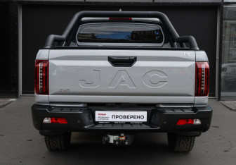 Подержанный автомобиль JAC T9 2024 года (5 фото)
