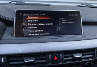 Подержанный автомобиль BMW X6 2017 года (25 фото)