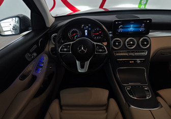 Подержанный автомобиль Mercedes-Benz GLC Coupe 2021 года (9 фото)