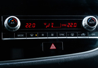 Подержанный автомобиль Mitsubishi Outlander 2021 года (13 фото)