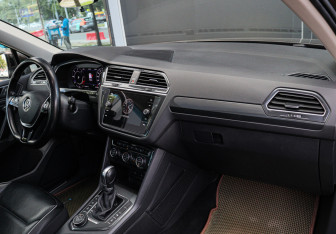Подержанный автомобиль Volkswagen Tiguan 2017 года (7 фото)