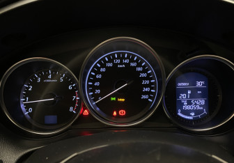 Подержанный автомобиль Mazda CX-5 2013 года (21 фото)