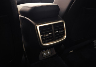 Подержанный автомобиль Kia K5 2025 года (8 фото)