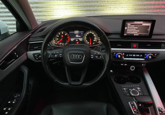 Подержанный автомобиль Audi A4 Sedan 2018 года (15 фото)