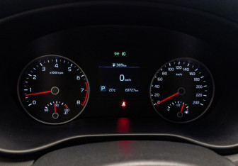 Подержанный автомобиль Kia Sportage 2020 года (19 фото)