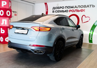 Подержанный автомобиль Geely Tugella 2022 года (4 фото)