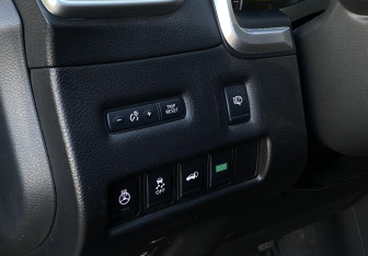 Подержанный автомобиль Nissan Murano Suv 2018 года (16 фото)