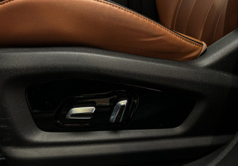 Подержанный автомобиль Omoda C5 2023 года (12 фото)
