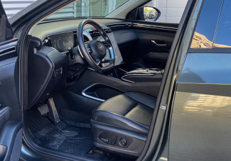 Подержанный автомобиль Hyundai Tucson 2022 года (14 фото)