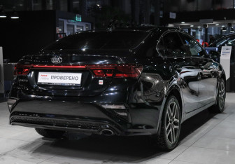 Подержанный автомобиль Kia Cerato Sedan 2020 года (4 фото)