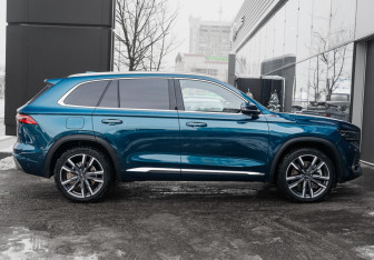 Подержанный автомобиль Geely Monjaro 2023 года (4 фото)