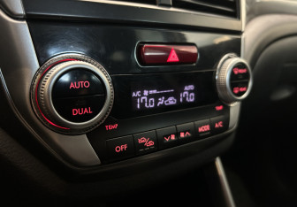 Подержанный автомобиль Subaru Forester Suv 2012 года (13 фото)