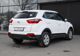 Подержанный автомобиль Hyundai Creta 2021 года (4 фото)