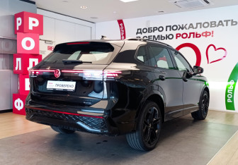 Подержанный автомобиль Volkswagen Tiguan 2025 года (4 фото)