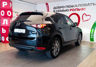 Подержанный автомобиль Mazda CX-5 2021 года (4 фото)