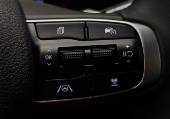 Подержанный автомобиль Kia K5 2025 года (15 фото)