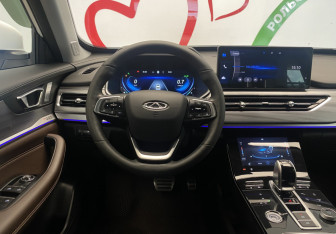 Подержанный автомобиль Chery Tiggo 8 Pro 2021 года (12 фото)