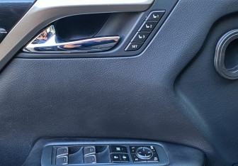 Подержанный автомобиль Lexus RX 2021 года (29 фото)