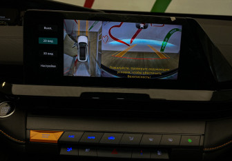 Подержанный автомобиль Changan UNI-V 2024 года (13 фото)