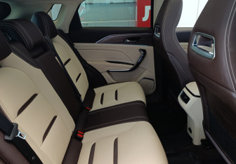 Подержанный автомобиль FAW Bestune T77 2024 года (8 фото)