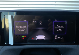 Подержанный автомобиль Volkswagen Tiguan 2025 года (32 фото)