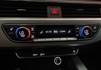 Подержанный автомобиль Audi A4 Sedan 2018 года (20 фото)