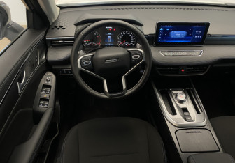 Подержанный автомобиль Haval Jolion 2025 года (11 фото)