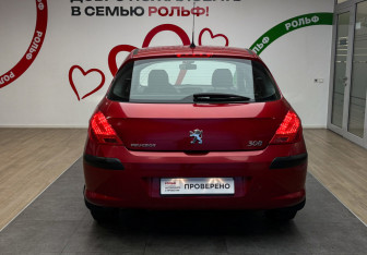 Подержанный автомобиль Peugeot 308 Hatchback 2008 года (5 фото)