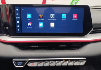 Подержанный автомобиль Geely Coolray 2024 года (19 фото)