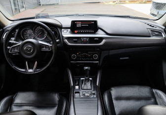 Подержанный автомобиль Mazda 6 Sedan 2017 года (10 фото)