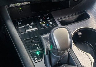 Подержанный автомобиль Lexus RX 2020 года (18 фото)