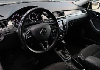Подержанный автомобиль Skoda Rapid Liftback 2019 года (12 фото)