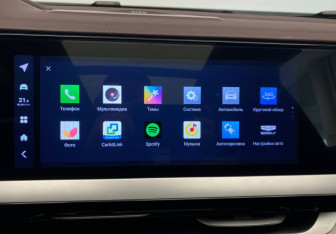 Подержанный автомобиль Geely Monjaro 2023 года (21 фото)