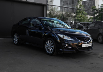 Подержанный автомобиль Mazda 6 Liftback 2010 года (3 фото)
