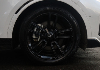 Подержанный автомобиль Voyah Free 2023 года (19 фото)