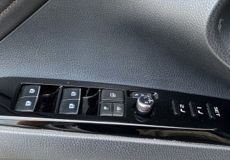 Подержанный автомобиль Toyota Camry Sedan 2018 года (28 фото)