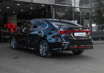Подержанный автомобиль Kia Cerato Sedan 2020 года (6 фото)