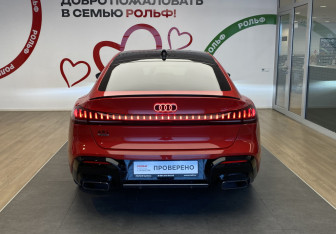 Подержанный автомобиль Audi A5 Liftback 2025 года (5 фото)
