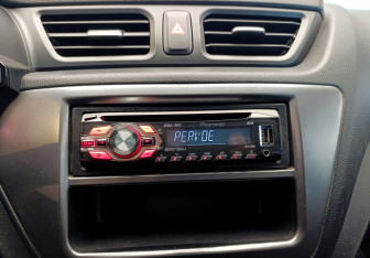 Подержанный автомобиль Kia Rio Hatchback 2012 года (14 фото)