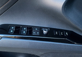 Подержанный автомобиль Toyota Camry Sedan 2019 года (29 фото)