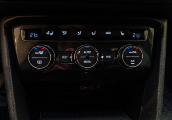 Подержанный автомобиль Volkswagen Tiguan 2018 года (19 фото)