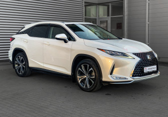 Подержанный автомобиль Lexus RX 2020 года (3 фото)