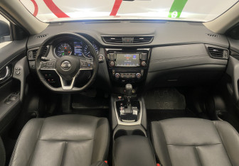 Подержанный автомобиль Nissan X-Trail 2022 года (10 фото)