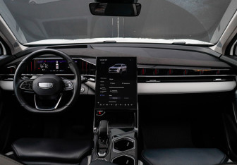 Подержанный автомобиль Geely Atlas 2024 года (12 фото)