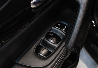 Подержанный автомобиль Nissan X-Trail 2021 года (15 фото)