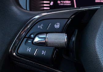 Подержанный автомобиль Skoda Karoq 2021 года (27 фото)