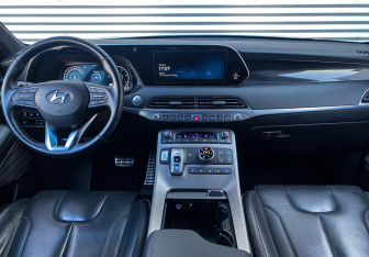 Подержанный автомобиль Hyundai Palisade 2021 года (15 фото)